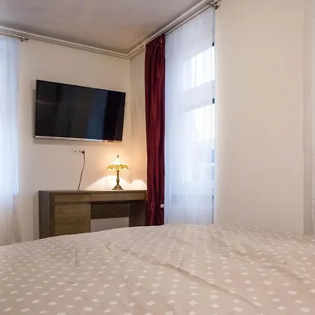 Jantar Apartmaji Appartement *