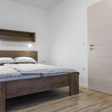 Daire Jantar Apartmaji